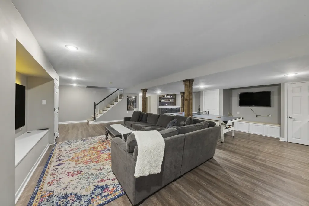 501 Graywood Drive Lombard IL 60148