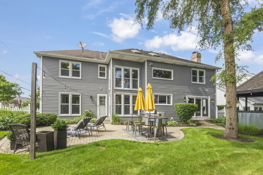 501 Graywood Drive Lombard IL 60148