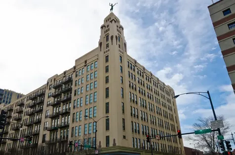 758 North Larrabee Street Chicago IL 60654