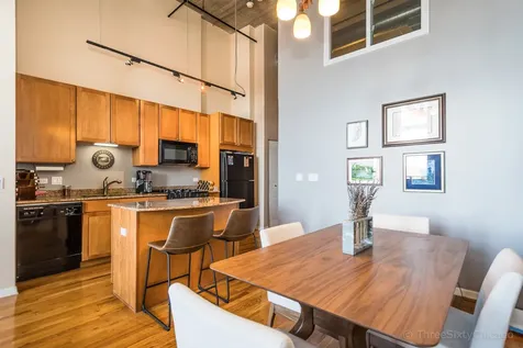 758 North Larrabee Street Chicago IL 60654