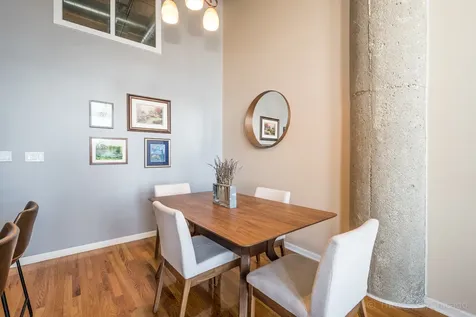 758 North Larrabee Street Chicago IL 60654