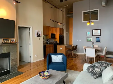 758 North Larrabee Street Chicago IL 60654