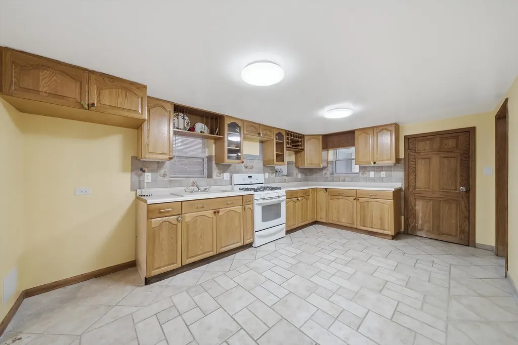 2642 South Sacramento Avenue Chicago IL 60623