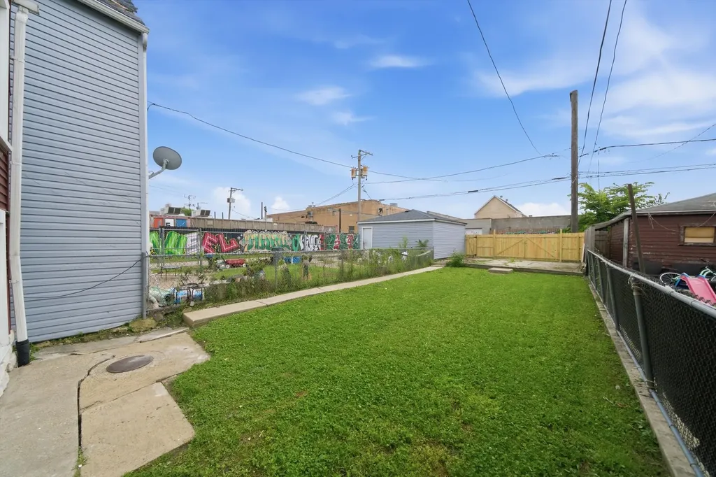 2642 South Sacramento Avenue Chicago IL 60623