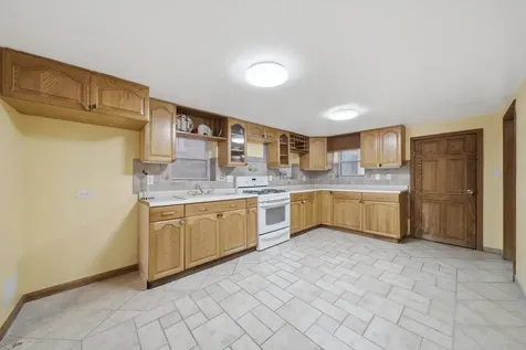 2642 South Sacramento Avenue Chicago IL 60623