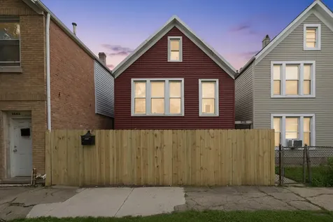 2642 South Sacramento Avenue Chicago IL 60623