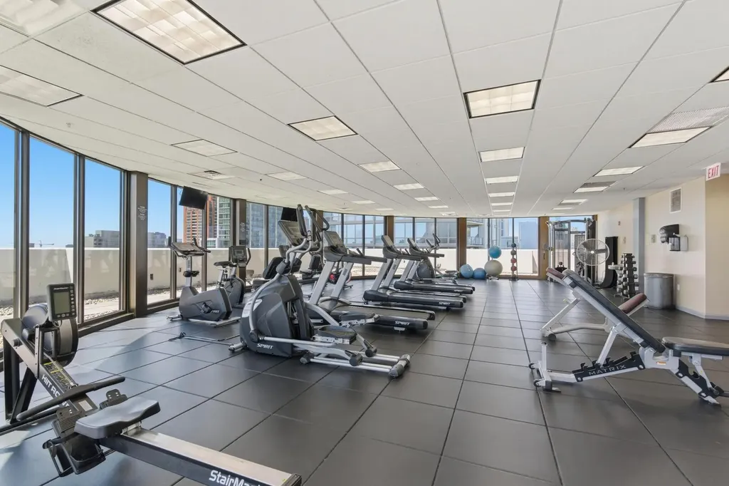 233 East 13th Street Chicago IL 60605