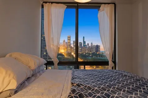 233 East 13th Street Chicago IL 60605