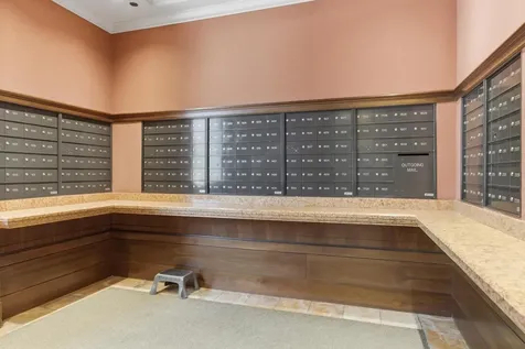 233 East 13th Street Chicago IL 60605