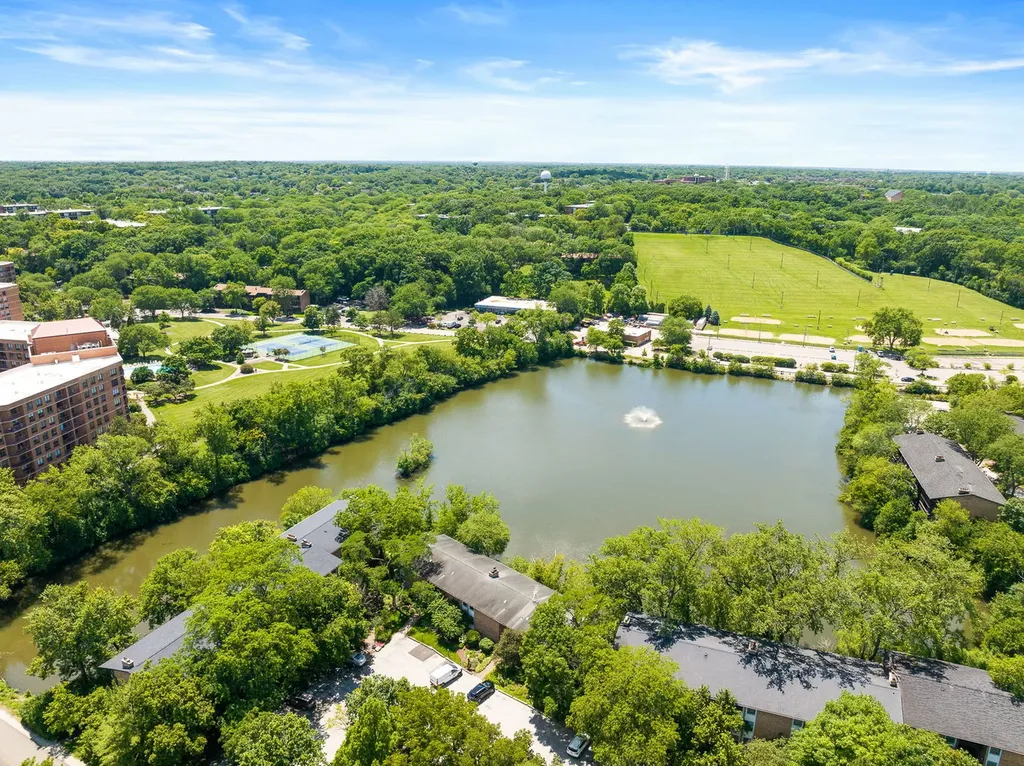 5535 East Lake Drive Lisle IL 60532
