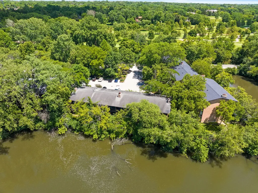 5535 East Lake Drive Lisle IL 60532