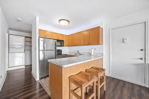 5535 East Lake Drive Lisle IL 60532