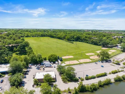 5535 East Lake Drive Lisle IL 60532