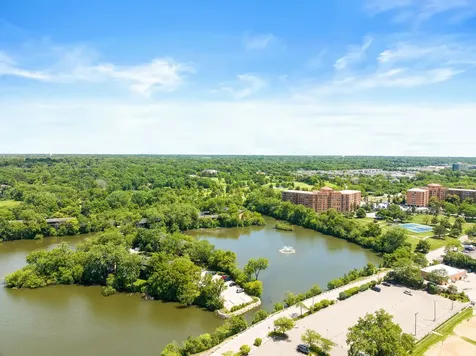 5535 East Lake Drive Lisle IL 60532