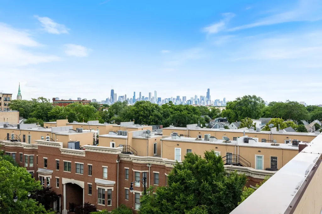1740 West Belmont Avenue Chicago IL 60657