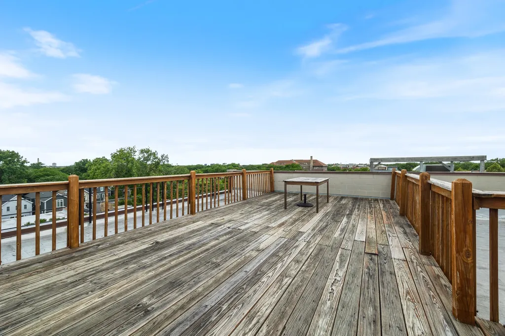 1740 West Belmont Avenue Chicago IL 60657