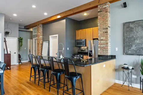 1740 West Belmont Avenue Chicago IL 60657