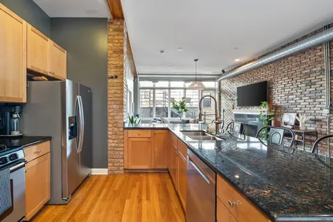 1740 West Belmont Avenue Chicago IL 60657