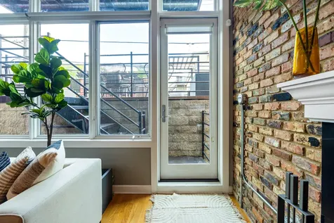 1740 West Belmont Avenue Chicago IL 60657