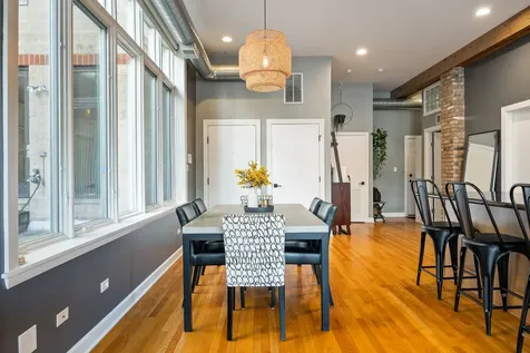 1740 West Belmont Avenue Chicago IL 60657
