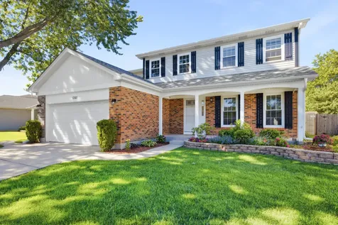 1265 Diane Lane Elk Grove Village IL 60007