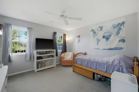 1265 Diane Lane Elk Grove Village IL 60007