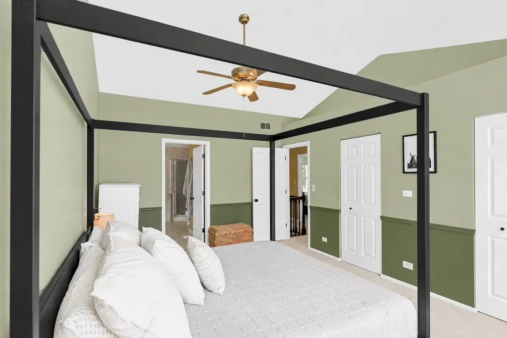 30W015 Spruce Court Warrenville IL 60555