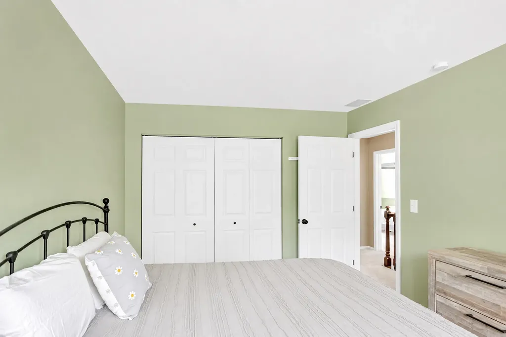 30W015 Spruce Court Warrenville IL 60555