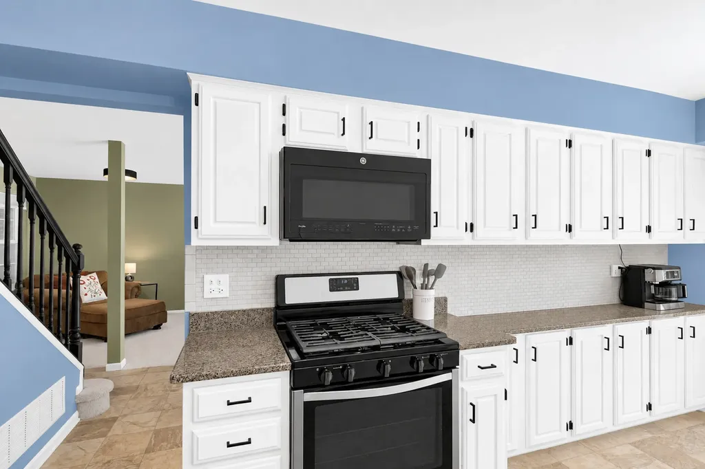 30W015 Spruce Court Warrenville IL 60555