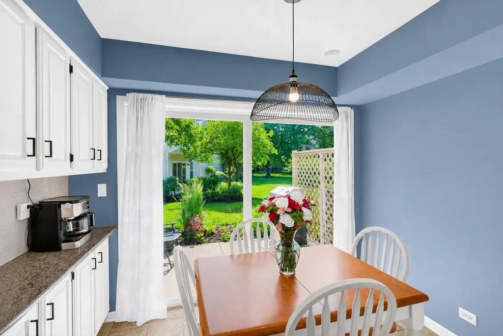 30W015 Spruce Court Warrenville IL 60555