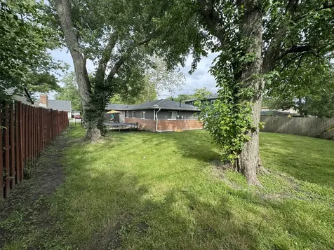 16 West Rocket Circle Park Forest IL 60466