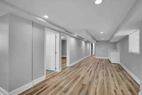 6233 South Claremont Avenue Chicago IL 60636