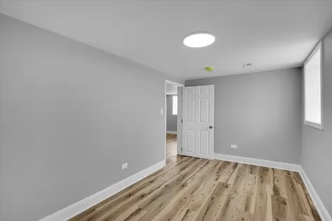 6233 South Claremont Avenue Chicago IL 60636