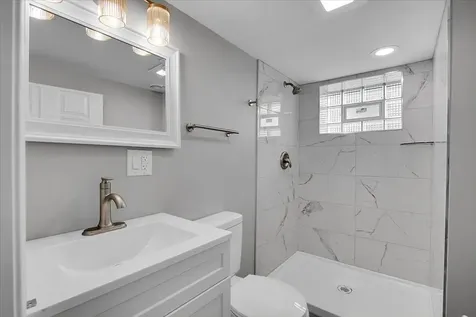 6233 South Claremont Avenue Chicago IL 60636
