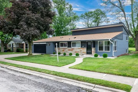5823 Emerson Street Morton Grove IL 60053