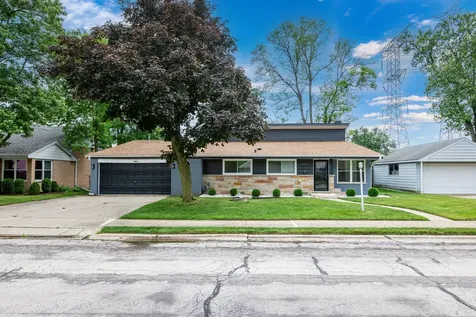 5823 Emerson Street Morton Grove IL 60053
