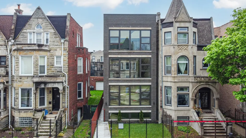 437 East 48th Street Chicago IL 60615