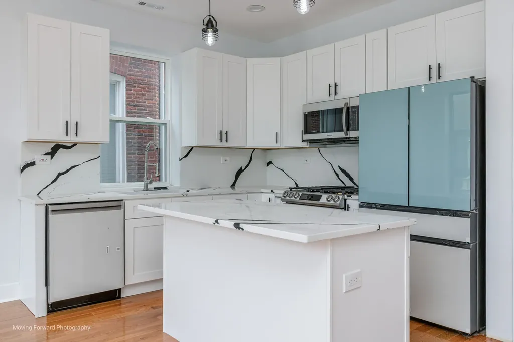 437 East 48th Street Chicago IL 60615