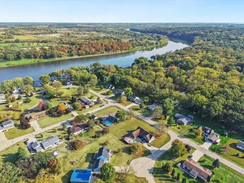750 Forest Park Drive Dixon IL 61021