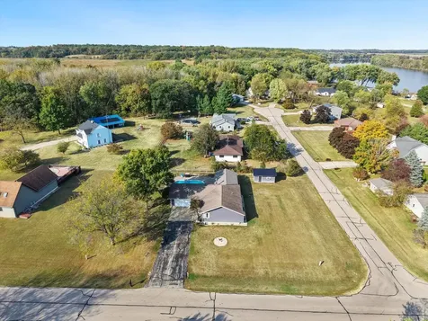 750 Forest Park Drive Dixon IL 61021