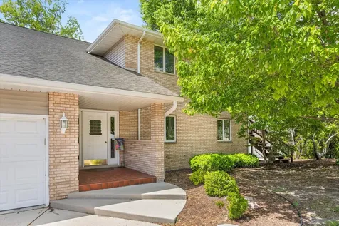 2427 Reynolds Manor Drive Ottawa IL 61350