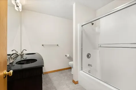 2427 Reynolds Manor Drive Ottawa IL 61350