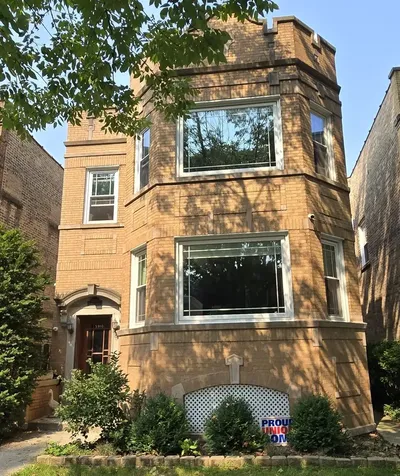 5910 North Campbell Avenue Chicago IL 60659