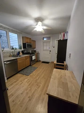 5910 North Campbell Avenue Chicago IL 60659