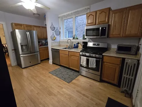 5910 North Campbell Avenue Chicago IL 60659