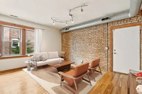 4104 North Mozart Street Chicago IL 60618