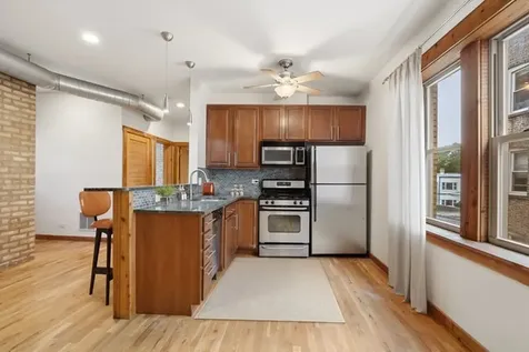 4104 North Mozart Street Chicago IL 60618
