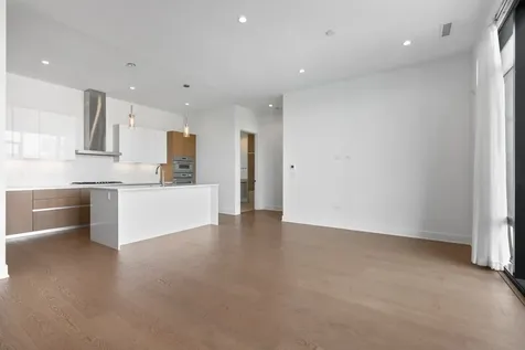6 North Bishop Street Chicago IL 60607
