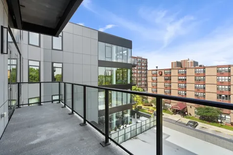 6 North Bishop Street Chicago IL 60607