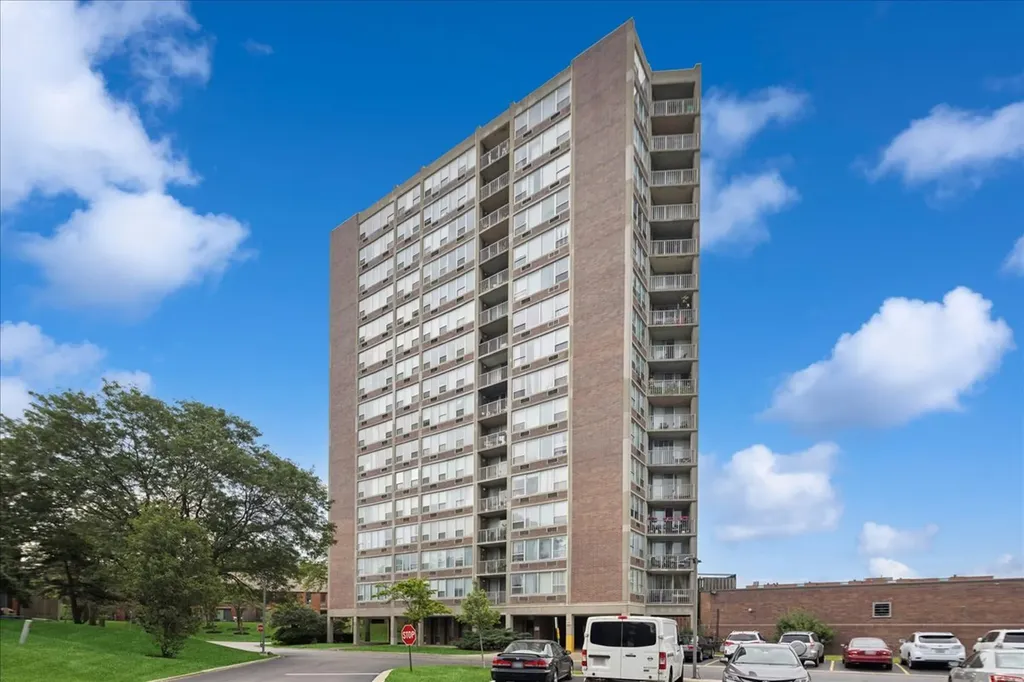 3925 Triumvera Drive Glenview IL 60025